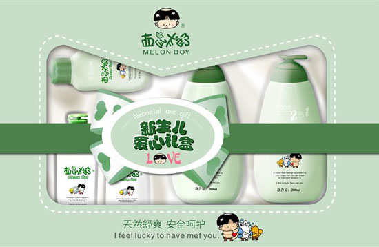 西瓜太郎新生儿洗护用品爱心礼盒