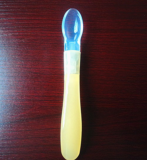 �ʺ��ݹ轺Ӥ���׻�ɫ