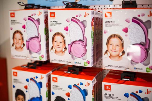 JBL �Ƴ�JRϵ������ʽ��ͯ���� ��ȫ���� ����ͯ��